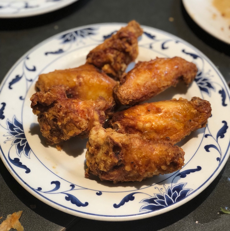 Chung Shin Yuan Chicken Wings at Chung Shin Yuan on #foodmento http://foodmento.com/place/3795