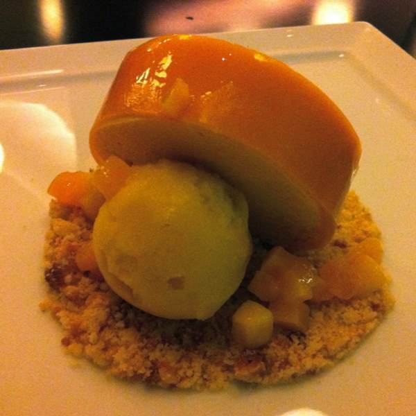 Mango disc at db Bistro & Oyster Bar on #foodmento http://foodmento.com/place/37