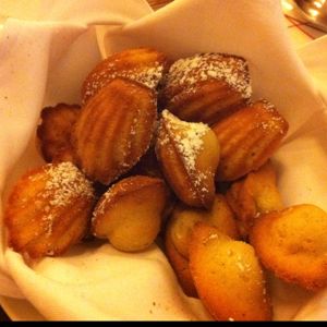 madeleines from db Bistro & Oyster Bar on #foodmento http://foodmento.com/dish/64