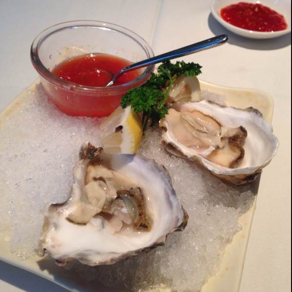 Raw Oysters at TungLok Seafood on #foodmento http://foodmento.com/place/380