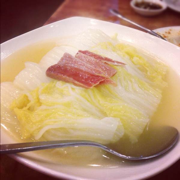 Tianjin Cabbage w Ham at Pu Dong Restaurant on #foodmento http://foodmento.com/place/392