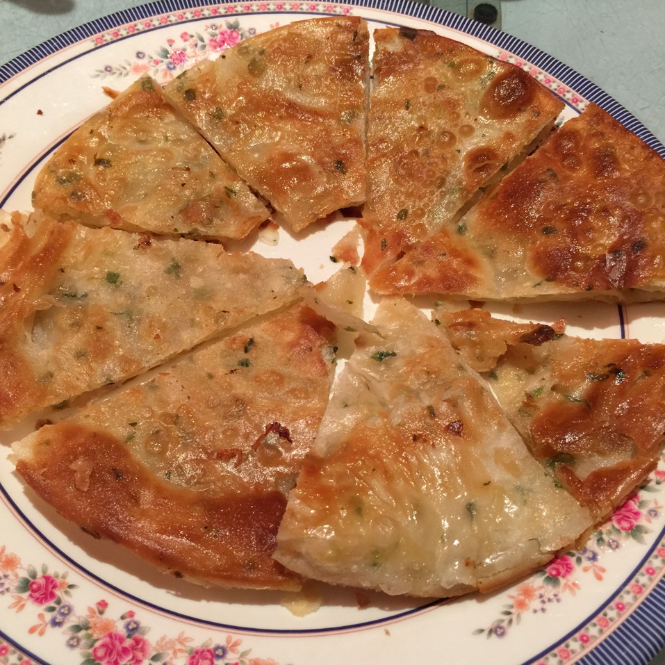 Scallion Pancake from Hunan Kitchen Of Grand Sichuan on #foodmento http://foodmento.com/dish/32295