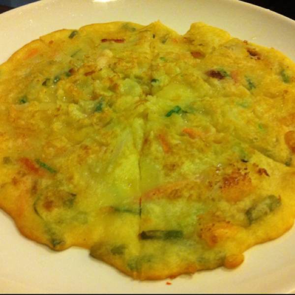 Seafood Pancake at Woorinara Korean Restaurant on #foodmento http://foodmento.com/place/39