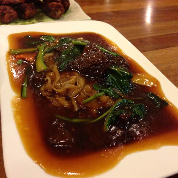 Beef Hor Fun at Different Tastes Cafe & Restaurant on #foodmento http://foodmento.com/place/3