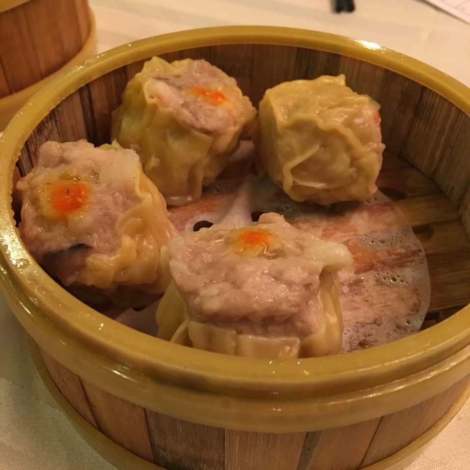 Pork Shumai Dumplings at Jing Fong Restaurant 金豐大酒樓 on #foodmento http://foodmento.com/place/4006