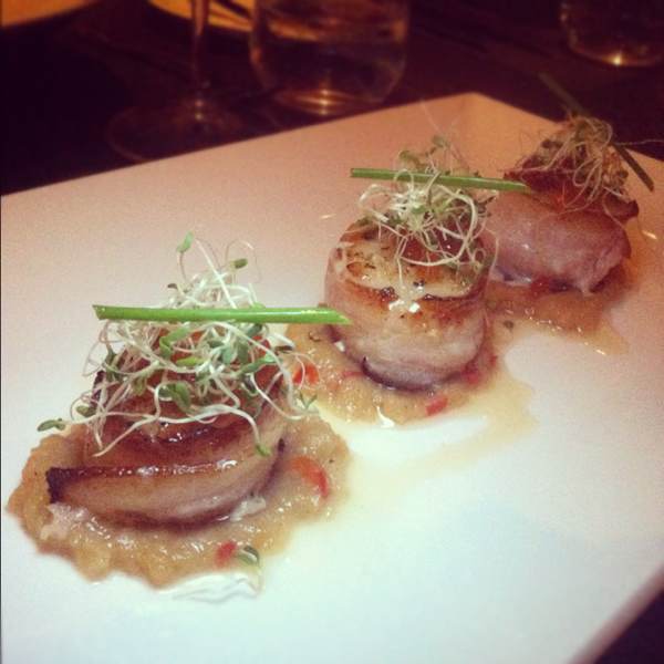 Broiled Sea Scallops at Wooloomooloo Steakhouse on #foodmento http://foodmento.com/place/400