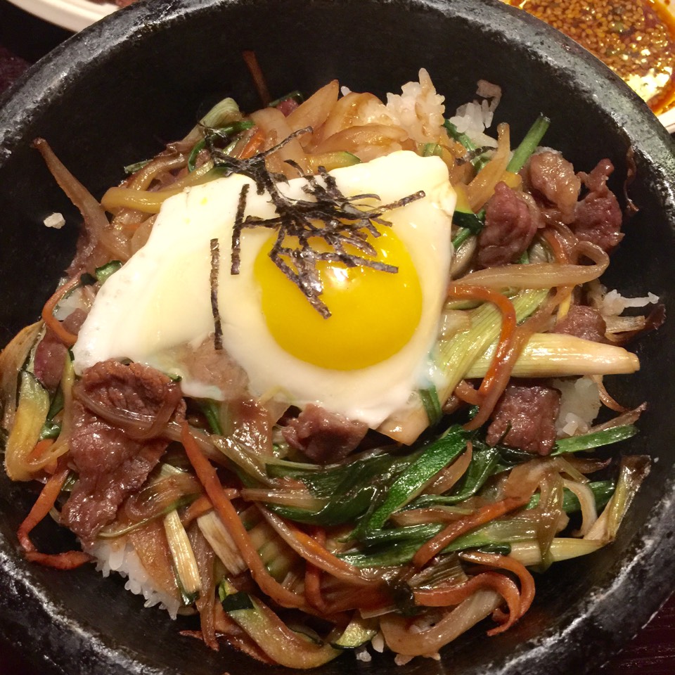 Galbi Gobdol Bibimbap (Beef Short Rib) from Muk Eun Ji/Son Jja Jang (CLOSED) on #foodmento http://foodmento.com/dish/28075