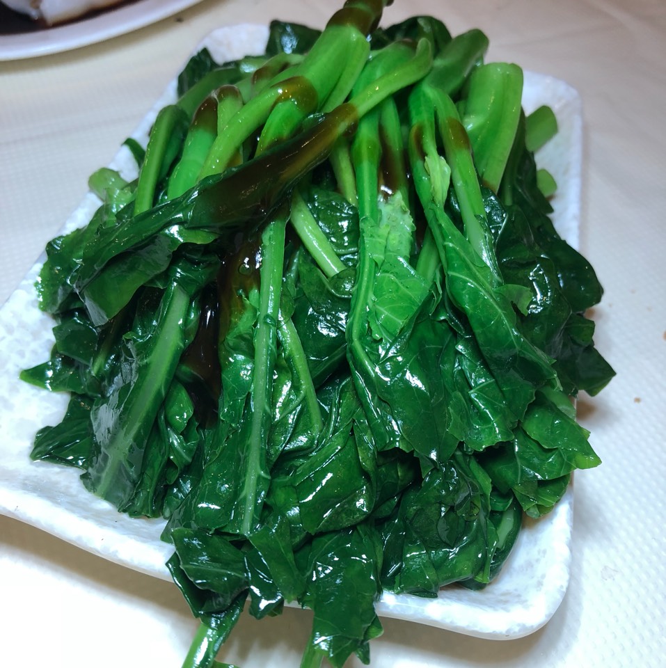 Chinese Broccoli at Asian Jewels Seafood Restaurant 敦城海鲜酒家 on #foodmento http://foodmento.com/place/4093