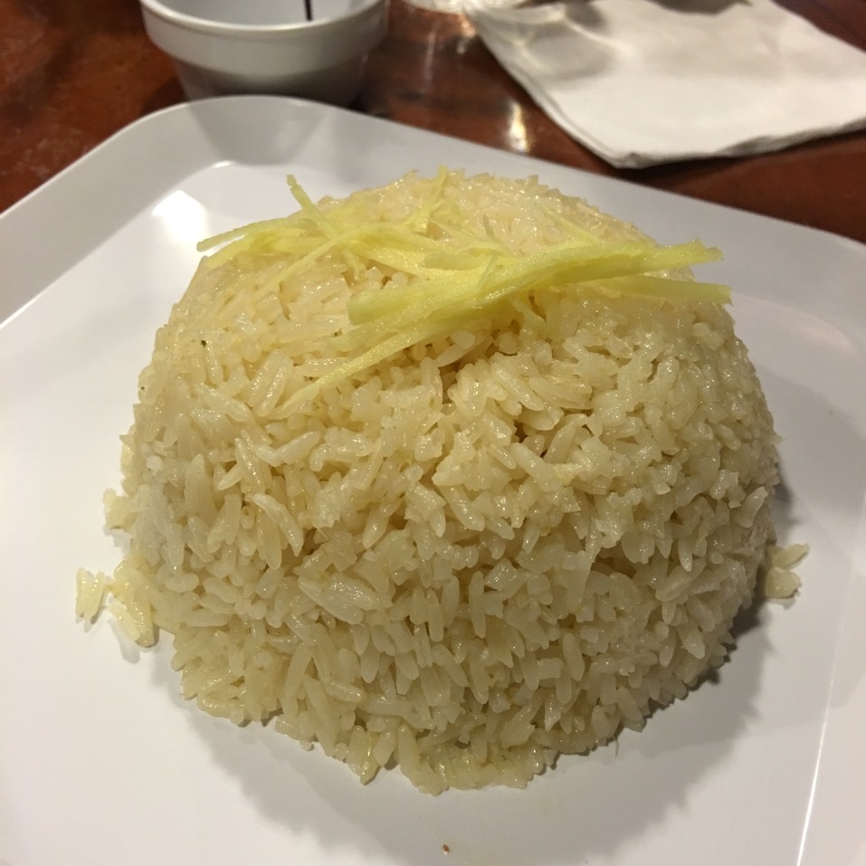 Steamed Ginger Rice at Eim Khao Mun Kai Elmhurst อิ่ม ข้าวมันไก่เอ็มเฮิสท์ on #foodmento http://foodmento.com/place/4094