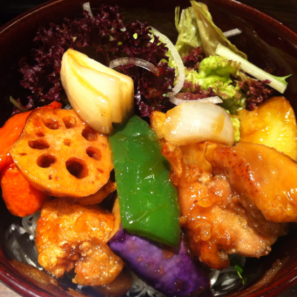 Mini Torikurozu (Fried Chicken Sweat & Sour Sauce) from Ootoya Japanese Restaurant 大户屋 on #foodmento http://foodmento.com/dish/265