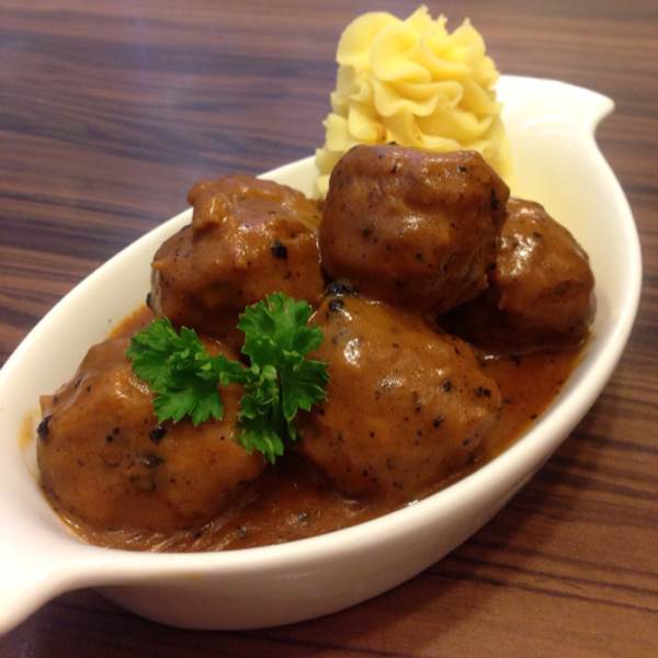 Meatballs in Pepper Sauce at Swensen's on #foodmento http://foodmento.com/place/429