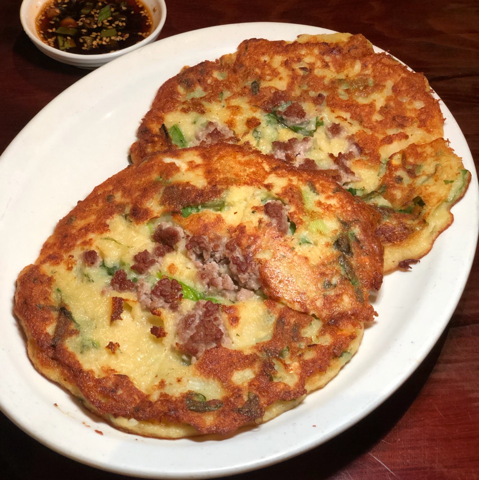 Bindae Ttuk (Mung Bean Pancake) from Kobawoo House on #foodmento http://foodmento.com/dish/47260