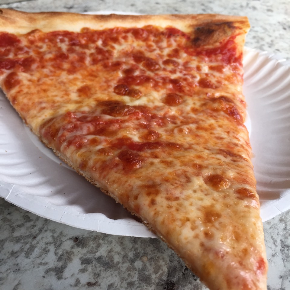 Plain Cheese Pizza from Joe's Pizza on #foodmento http://foodmento.com/dish/18832