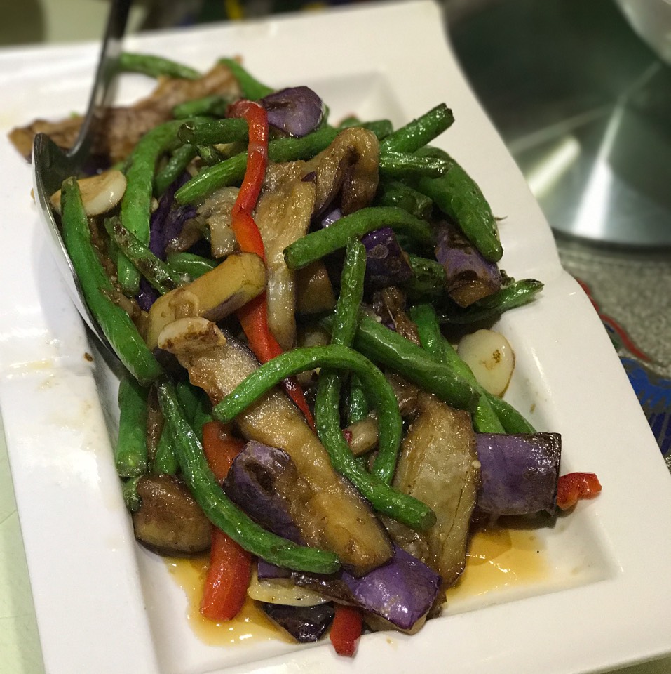 Sauteed String Beans With Eggplant at Hunan House Chinese Restaurant on #foodmento http://foodmento.com/place/4698