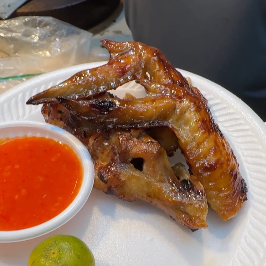 BBQ Chicken Wings @ Tong Kee 01-24 at Old Airport Road Market & Food Centre on #foodmento http://foodmento.com/place/475