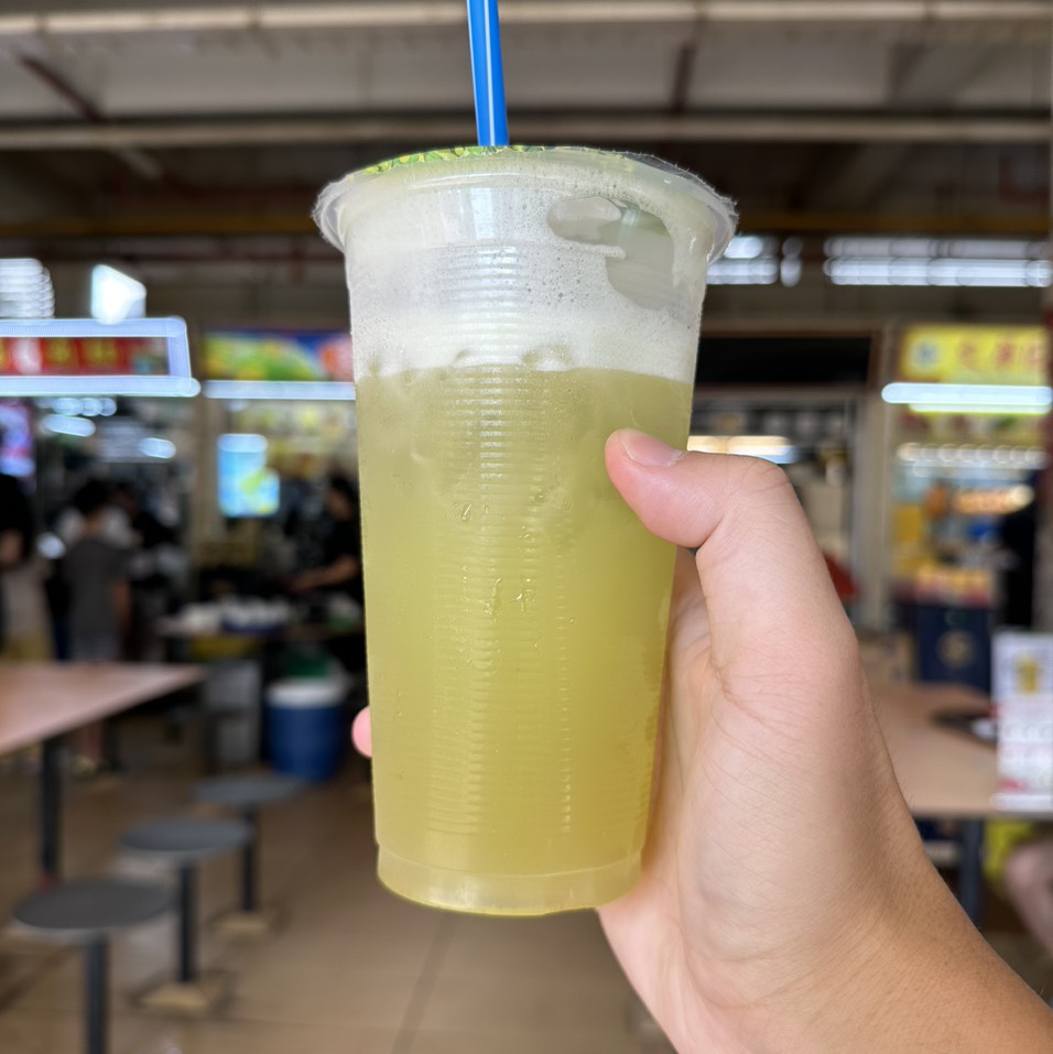 Sugarcane Juice @ Xin Kee Hainan Drink 01-104 $2 at Old Airport Road Market & Food Centre on #foodmento http://foodmento.com/place/475
