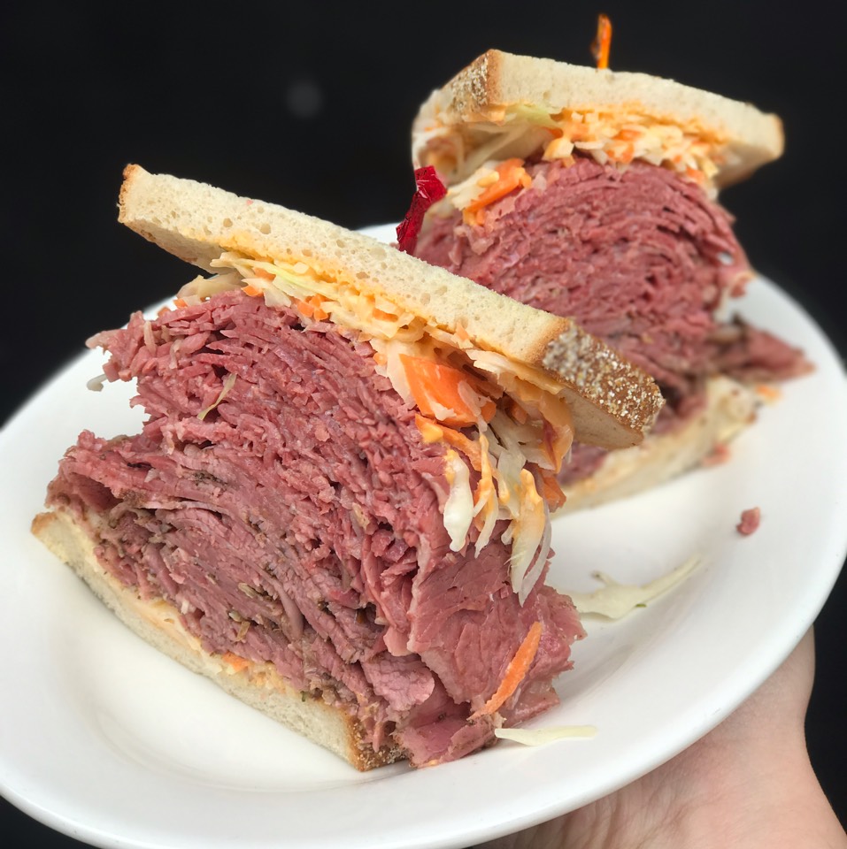 Corned Beef & Pastrami Sandwich from Sarge's Delicatessen on #foodmento http://foodmento.com/dish/42930