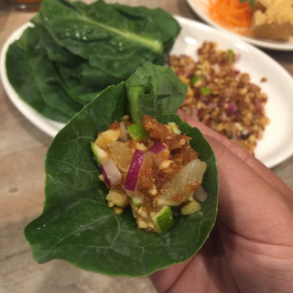 Miang Kana (Dried Pork, Ginger, Lime, Peanut, Onion In Leaf) at Ploy Thai (CLOSED) on #foodmento http://foodmento.com/place/5189