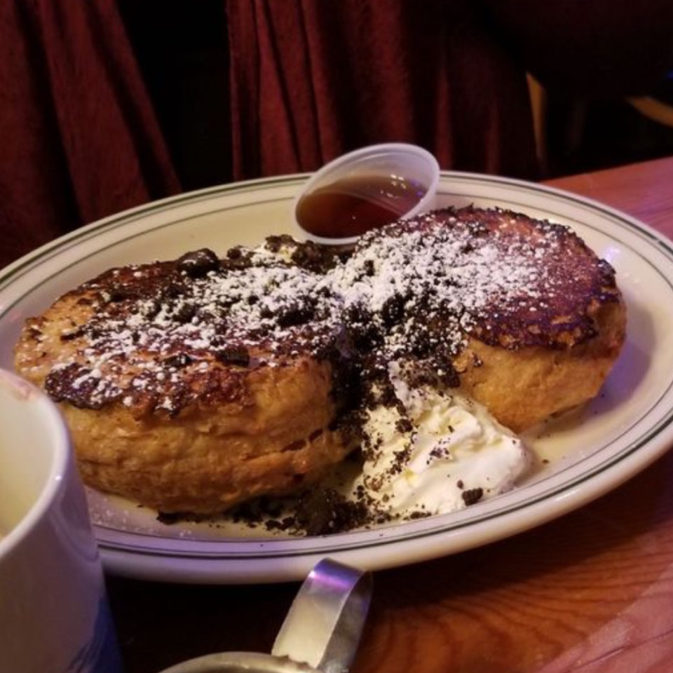 Oreo French Toast at Queens Comfort (CLOSED) on #foodmento http://foodmento.com/place/5213
