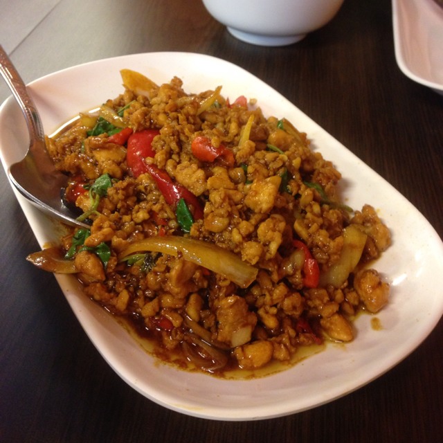 Minced Chicken w Basil Leaf at Maekhong Thai Cuisine (CLOSED) on #foodmento http://foodmento.com/place/526