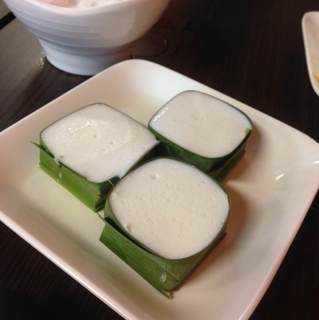 Tar Kor (Coconut Cream w Chestnut Agar) at Maekhong Thai Cuisine (CLOSED) on #foodmento http://foodmento.com/place/526