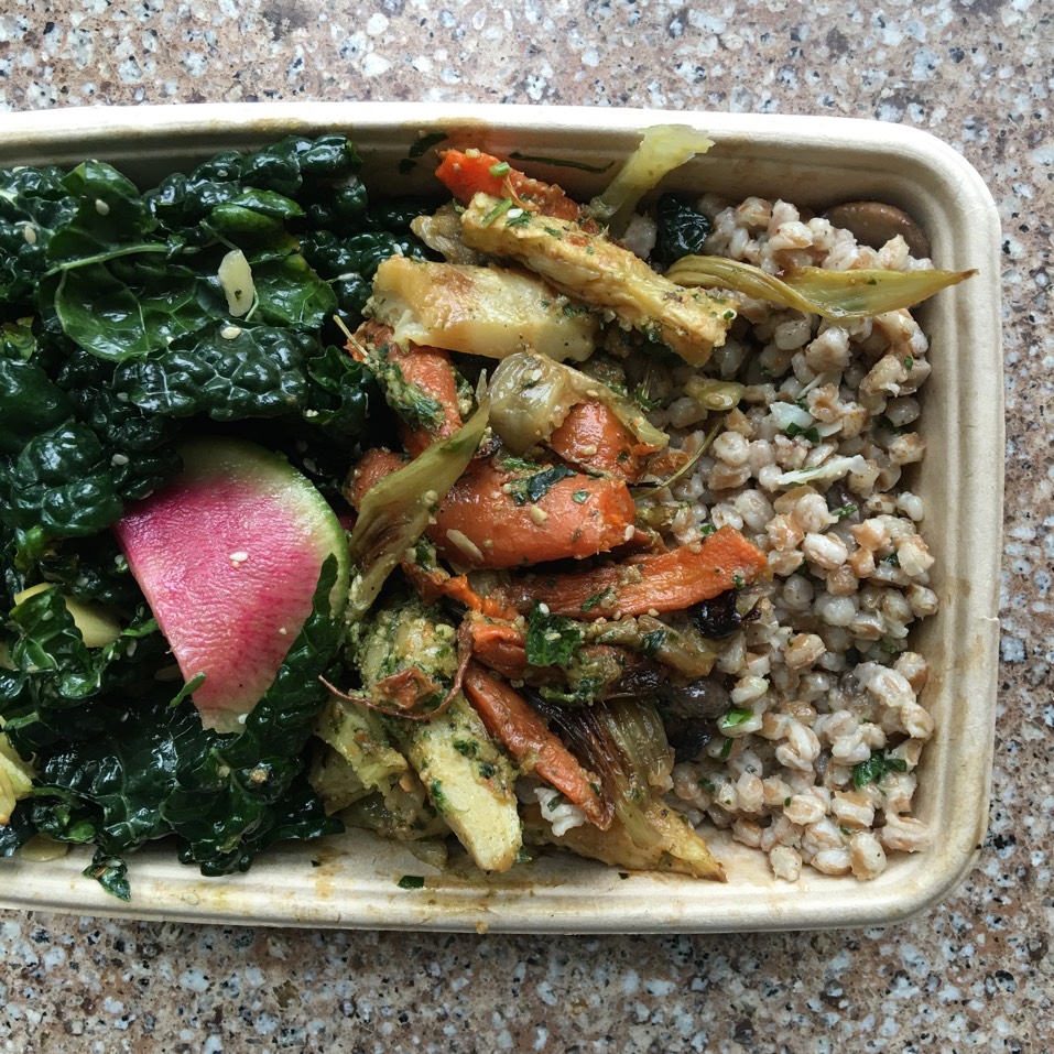 Daily Detox (3 Veggies, Grains) at Nourish Kitchen + Table on #foodmento http://foodmento.com/place/5342