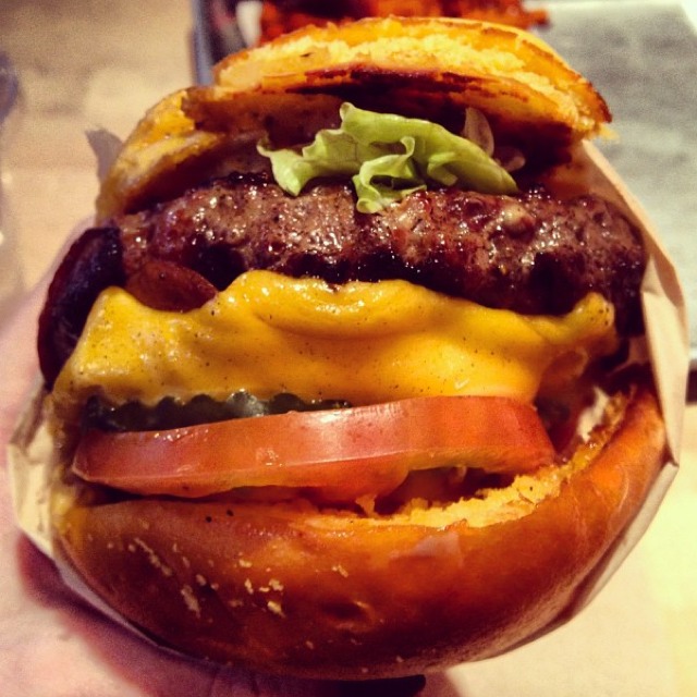 Cheeseburger at Gott’s Roadside on #foodmento http://foodmento.com/place/537