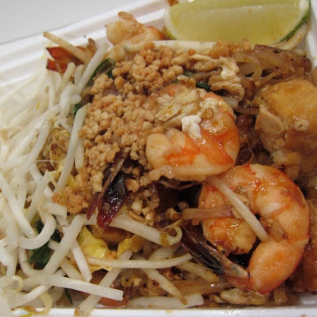 Pad Thai at Lers Ros Thai on #foodmento http://foodmento.com/place/556