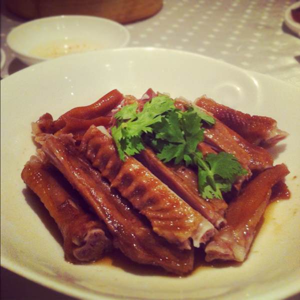 Marinated Web & Wing (Duck) from Imperial Treasure Super Peking Duck Restaurant on #foodmento http://foodmento.com/dish/1272