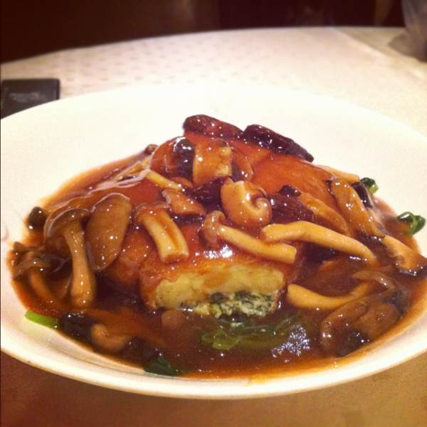 Braised Spinach Beancurd with Mushroom at Imperial Treasure Super Peking Duck Restaurant on #foodmento http://foodmento.com/place/56