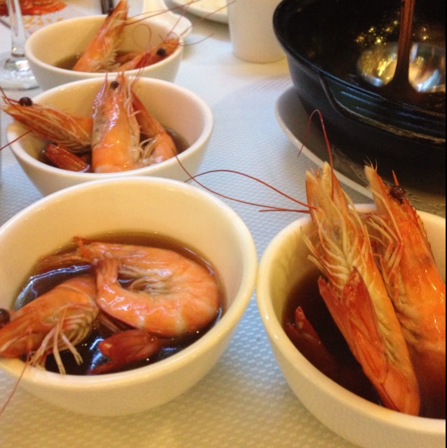 Herbal Drunken Live Prawns from Jumbo Seafood Restaurant on #foodmento http://foodmento.com/dish/2071