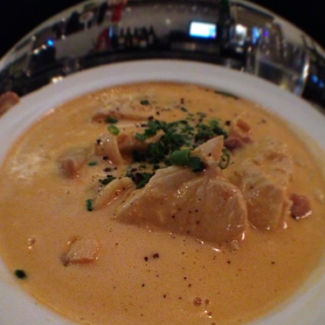 Seafood Chowder (Fish, Mussels, Squid, Shrimp) from Bar Crudo on #foodmento http://foodmento.com/dish/2139