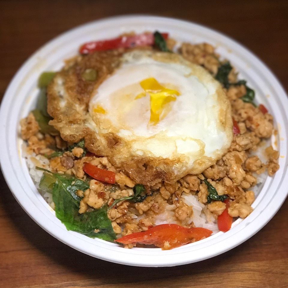 Minced Chicken Basil, Fried Egg (Gra Prow Kai Dow) from Thai Market on #foodmento http://foodmento.com/dish/34457