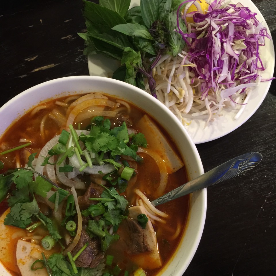 Bun Bo Hue (Spicy Noodle Soup) from Paris Restaurant (CLOSED) on #foodmento http://foodmento.com/dish/24365
