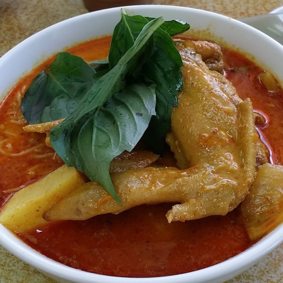 Bun Ca Ri Ga Curry Chicken Vermicelli Soup At Thanh Da On Foodmento