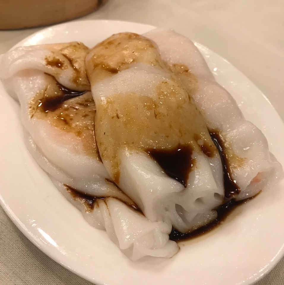 Shrimp Chee Cheong Fun (Rice Rolls) from East Harbor Seafood Palace (迎賓大酒樓) on #foodmento http://foodmento.com/dish/42881