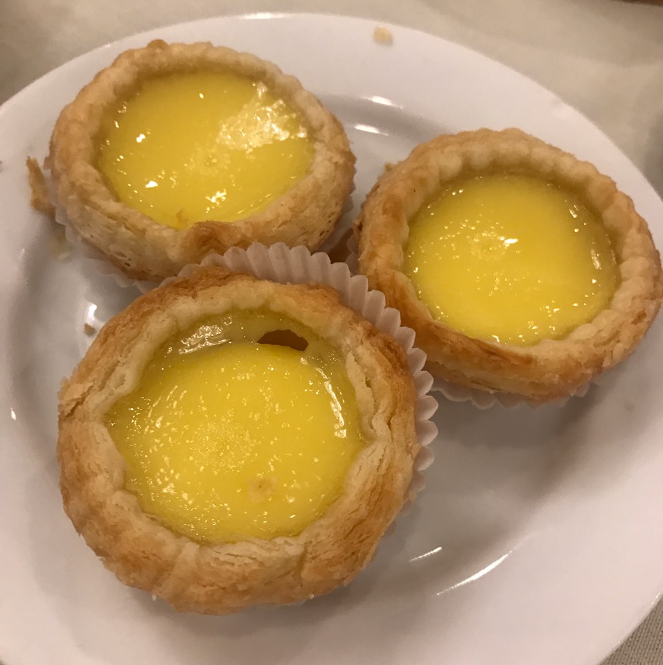 Egg Tarts from East Harbor Seafood Palace (迎賓大酒樓) on #foodmento http://foodmento.com/dish/42883