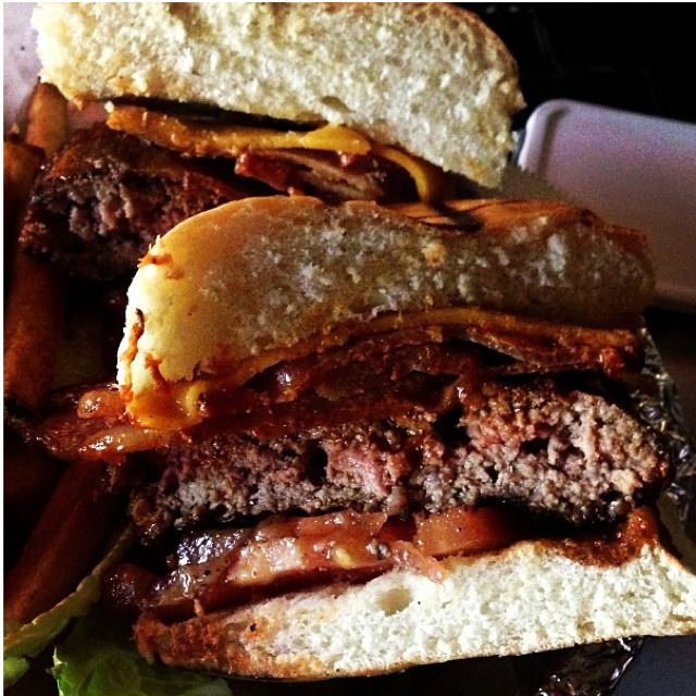 The Buffalo Burger at Casino El Camino on #foodmento http://foodmento.com/place/639