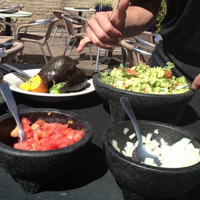 Table Side Guacamole from Iron Cactus Mexican Grill & Margarita Bar on #foodmento http://foodmento.com/dish/2666