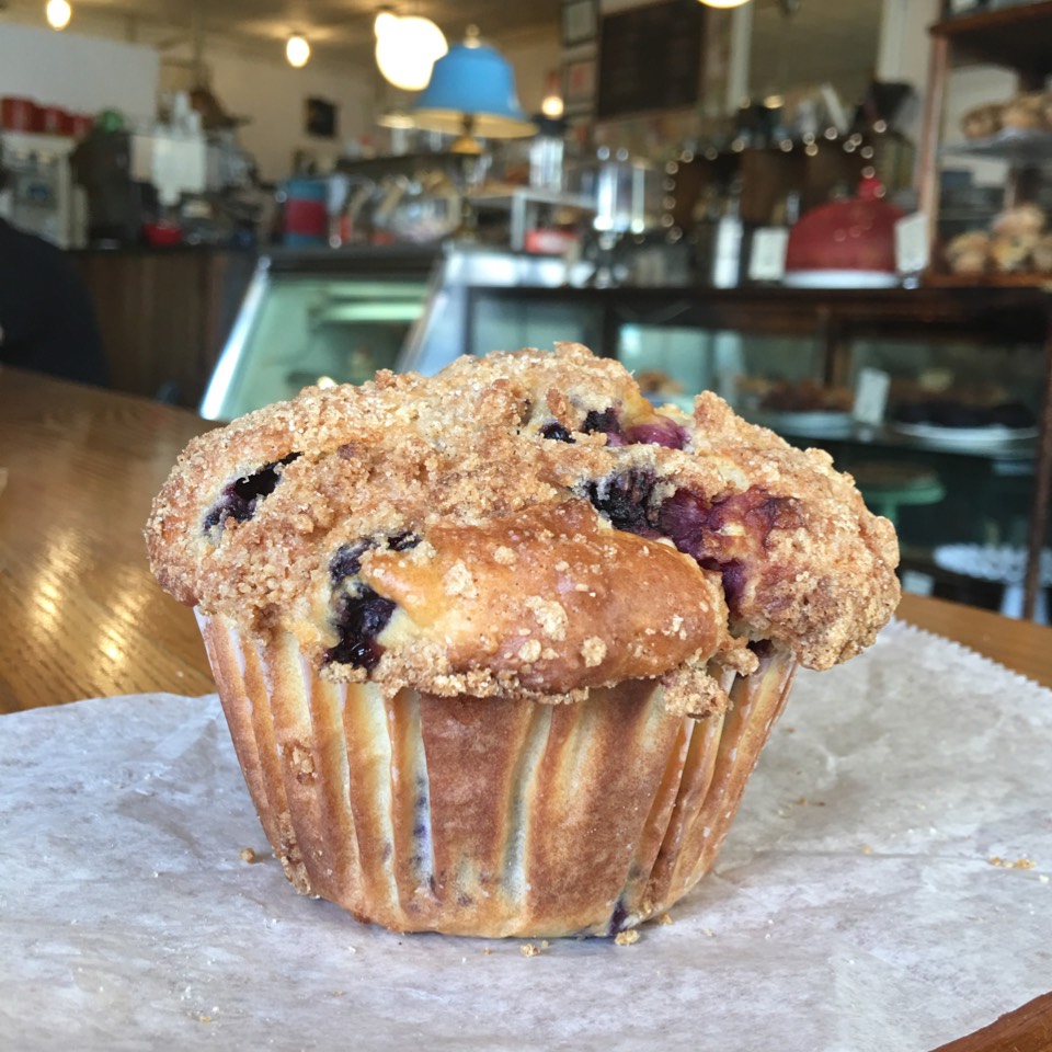 Blueberry Muffin from The Blue Stove on #foodmento http://foodmento.com/dish/28215
