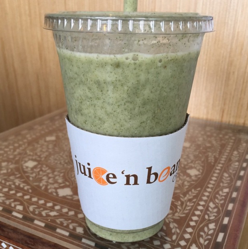 Veggie Shake from juice 'n beans café on #foodmento http://foodmento.com/dish/29992