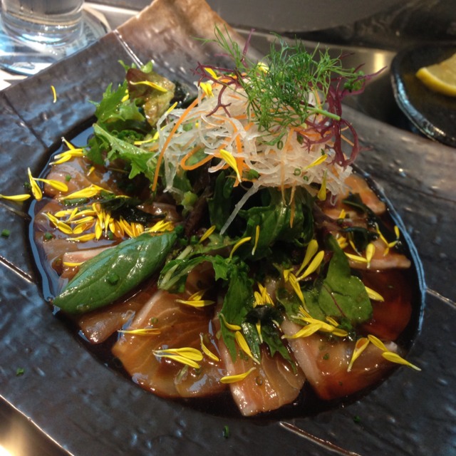 Salmon Tataki (w Yuzu Dressing) at SushiAirways 寿司航空 SushiBar on #foodmento http://foodmento.com/place/771