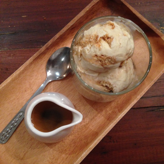 Affogato (Double Espresso On Vanilla Ice Cream) from Penny University on #foodmento http://foodmento.com/dish/7335