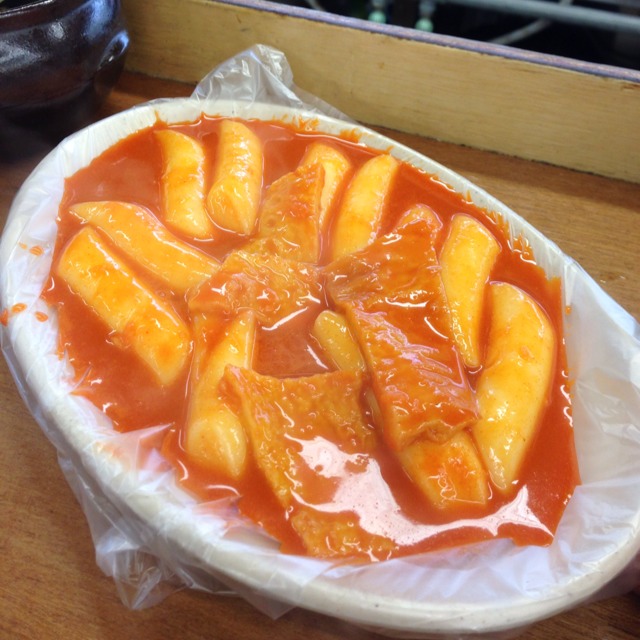 Doek Bokki (Korean Rice Cake) from Sooni's Store on #foodmento http://foodmento.com/dish/3042