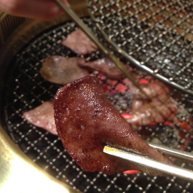 Sliced Beef Tongue Steak from 봉피양 on #foodmento http://foodmento.com/dish/3060