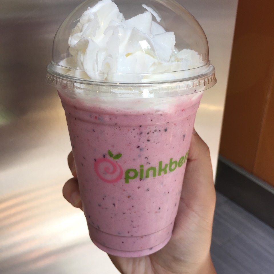 Smoothie (Blueberry Pomegranate) on #foodmento http://foodmento.com/dish/31040