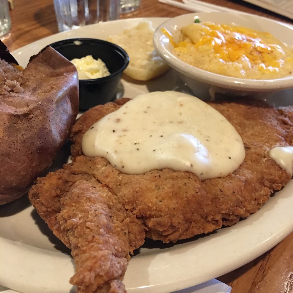 Chicken Fried Chicken from Cracker Barrel Old Country Store on #foodmento http://foodmento.com/dish/36645