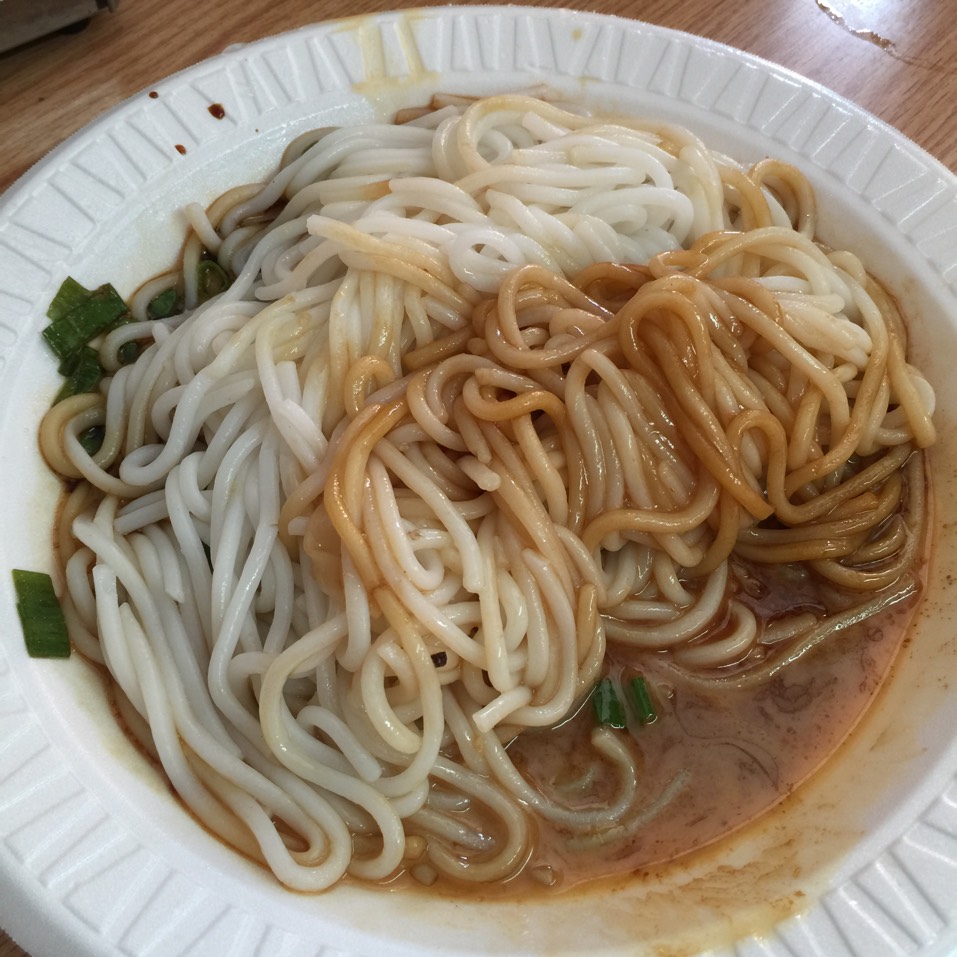 Peanut Butter Noodles (Thick Rice Noodles) at Shu Jiao Fu Zhou Cuisine on #foodmento http://foodmento.com/place/8274