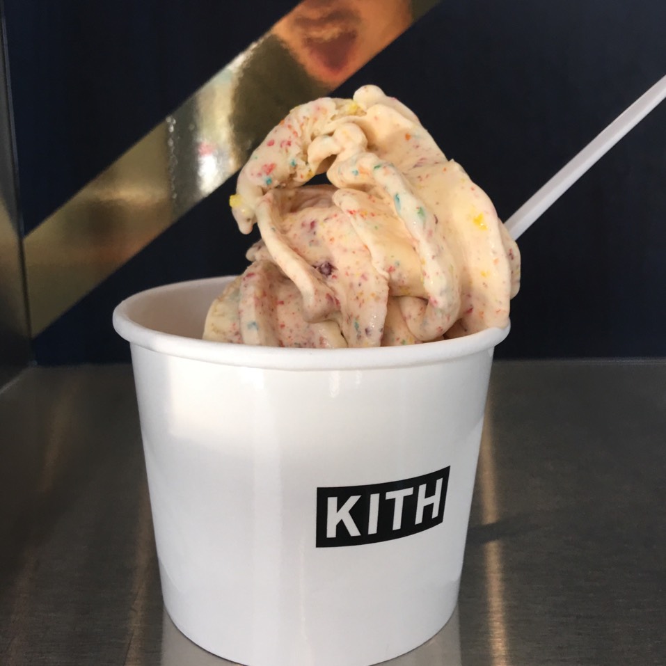  Fruity Pebbles & Cheesecake Bites Ice Cream Cereal Swirl from KITH Treats on #foodmento http://foodmento.com/dish/32349