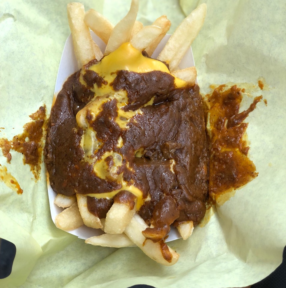 Chili Cheese Fries at Original Tommy's Hamburgers on #foodmento http://foodmento.com/place/8588